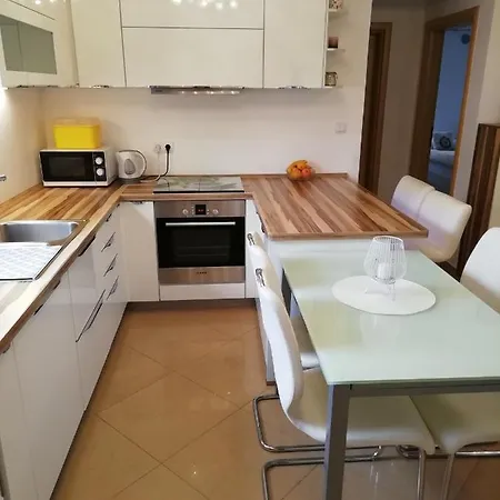 Fancy דירה *