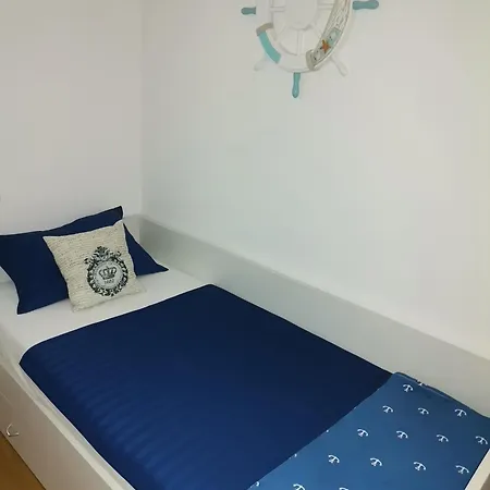 Fancy דירה *